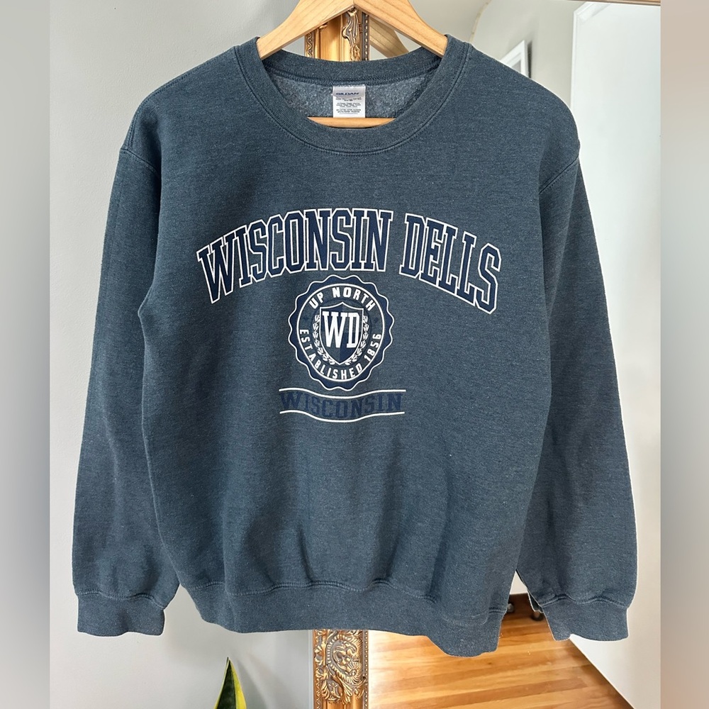 Vintage graphic crewneck